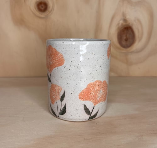 Vase med orange blomster  fra Sofiececilie