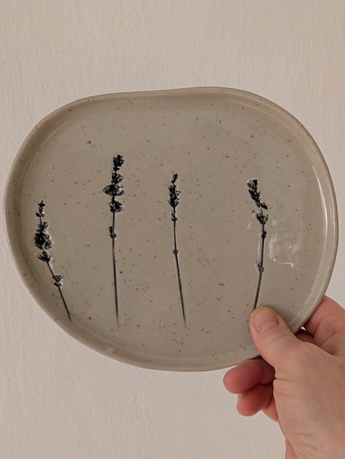 fad med lavendel  fra LaVA Keramik