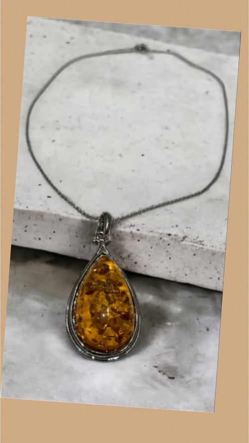 Ravlook halskæde fra KJOLEUNIVERSET.DK