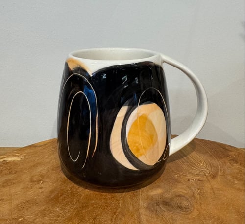 Krus med hank  fra heidi fournier kunst & keramik 