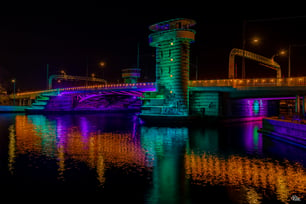 Knippels bro udsat for den farverige lysfestival  - Produkt nr. 157