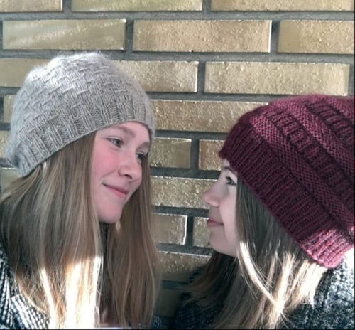 Gratis opskrift på 2 huer - opskriften er på dansk fra Din Stofbutik