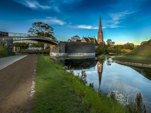 Den Engelske kirke set fra Kastellet i Kbh. en smuk sommerdag fra klee-fotokunst.dk