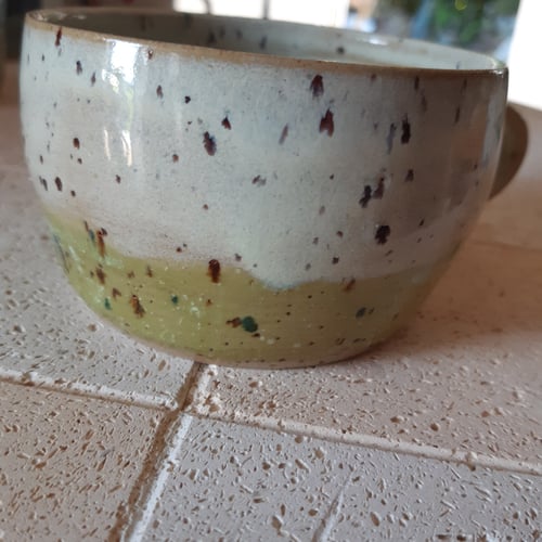 Tekop med grøn effektglasur 