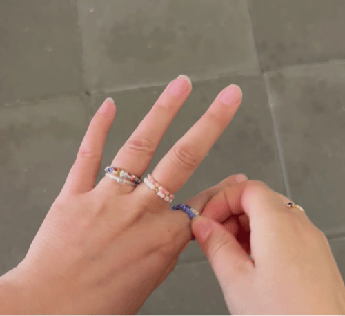 Lav Selv finger-ring, elastik   fra VIGGA artRoom