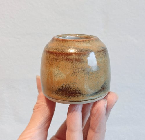 VASE LILLE GYLDEN fra LOKO KERAMIK