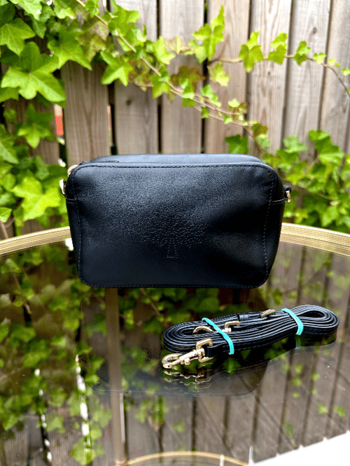 Mulberry Blossom Camera Crossbody fra Für Elise