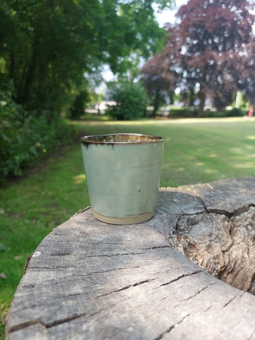 Lille kop uden hank i pebermynte glasur 