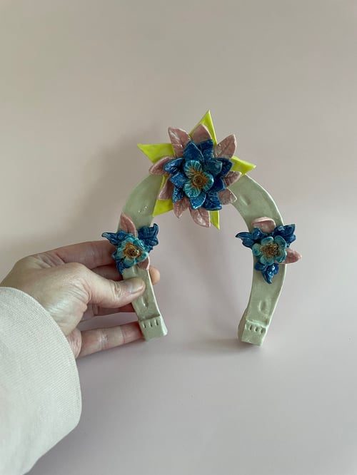 Hestesko til at bringe lykke fra MetteMaje Keramik