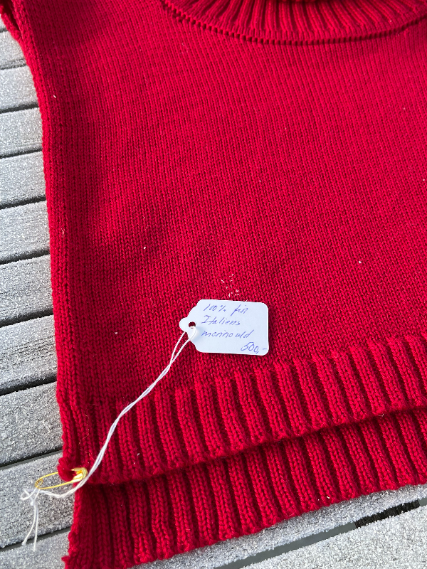 Færdigstrik: Halse-disse rød, tretrådet tynd italiensk meriono-uld - billede 3