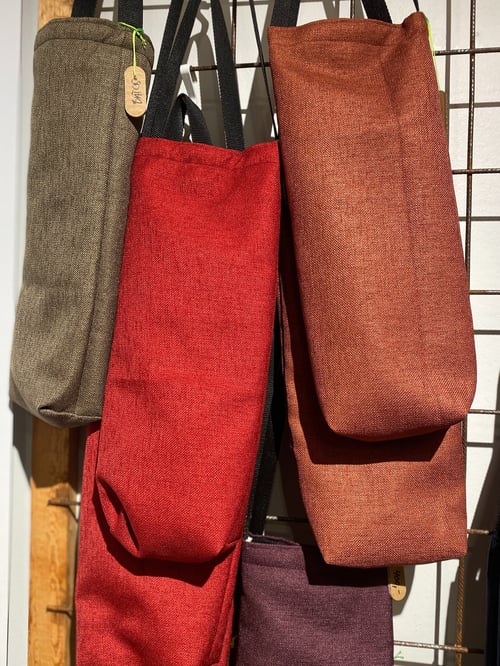 Skulder batteritaske fra Bring Your Battery Along