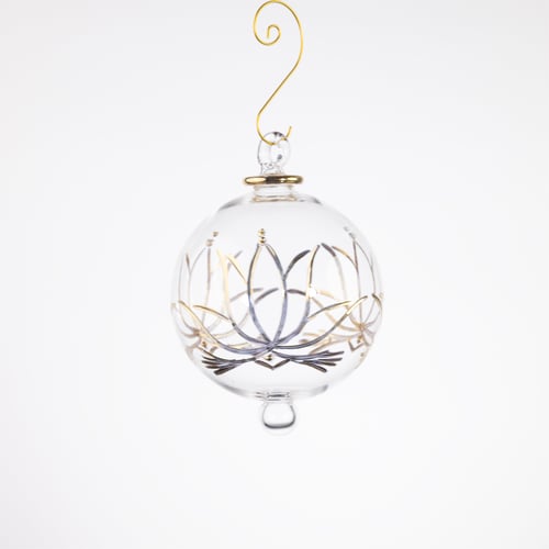 JULEKUGLE DESIGN 1010 KRYSTAL MED GULD fra COSMO ROYALE ApS