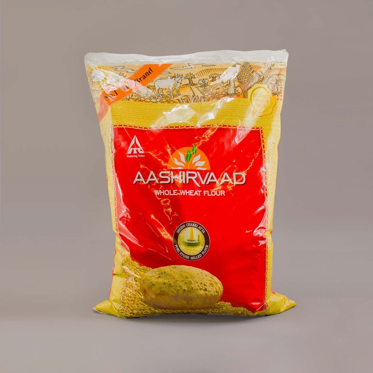 Aashirvaad Chaki Atta (Whole Wheat Flour) (Damaged Packing) 10kg