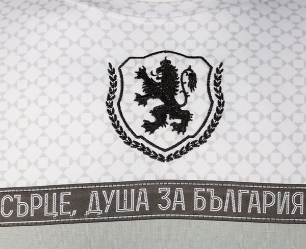 Блуза "Сърце, душа за България"