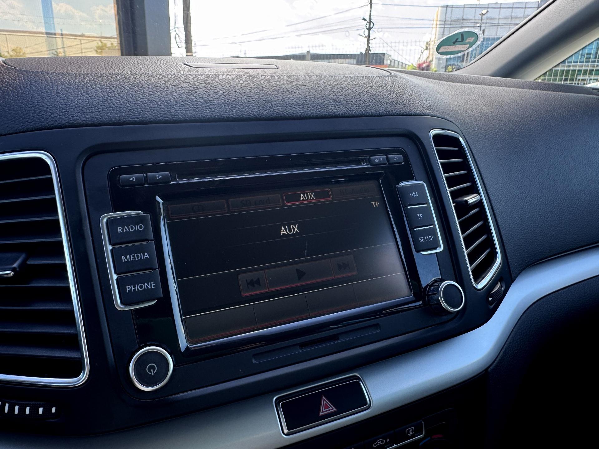 Volkswagen-Sharan