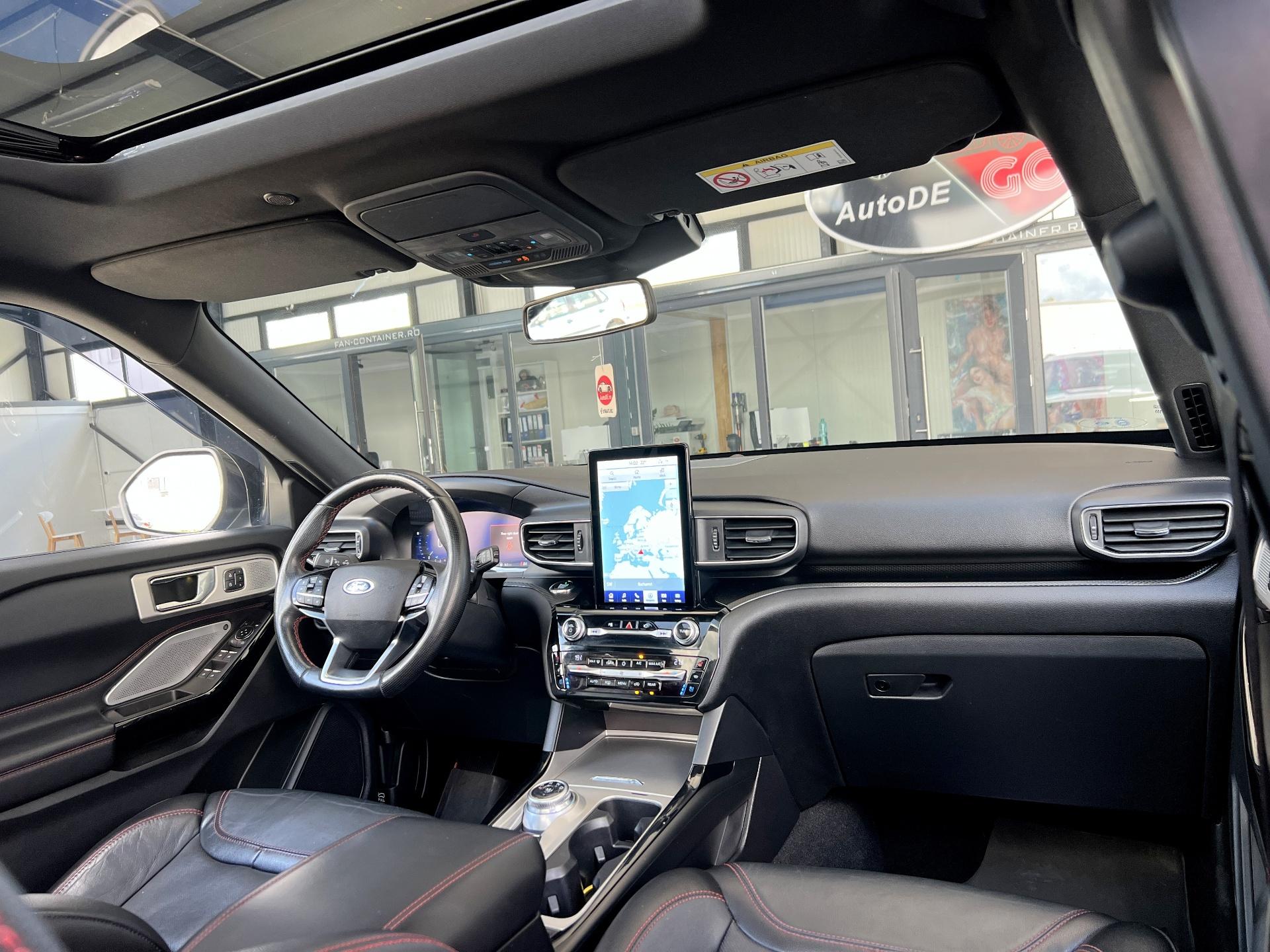 Ford-Explorer