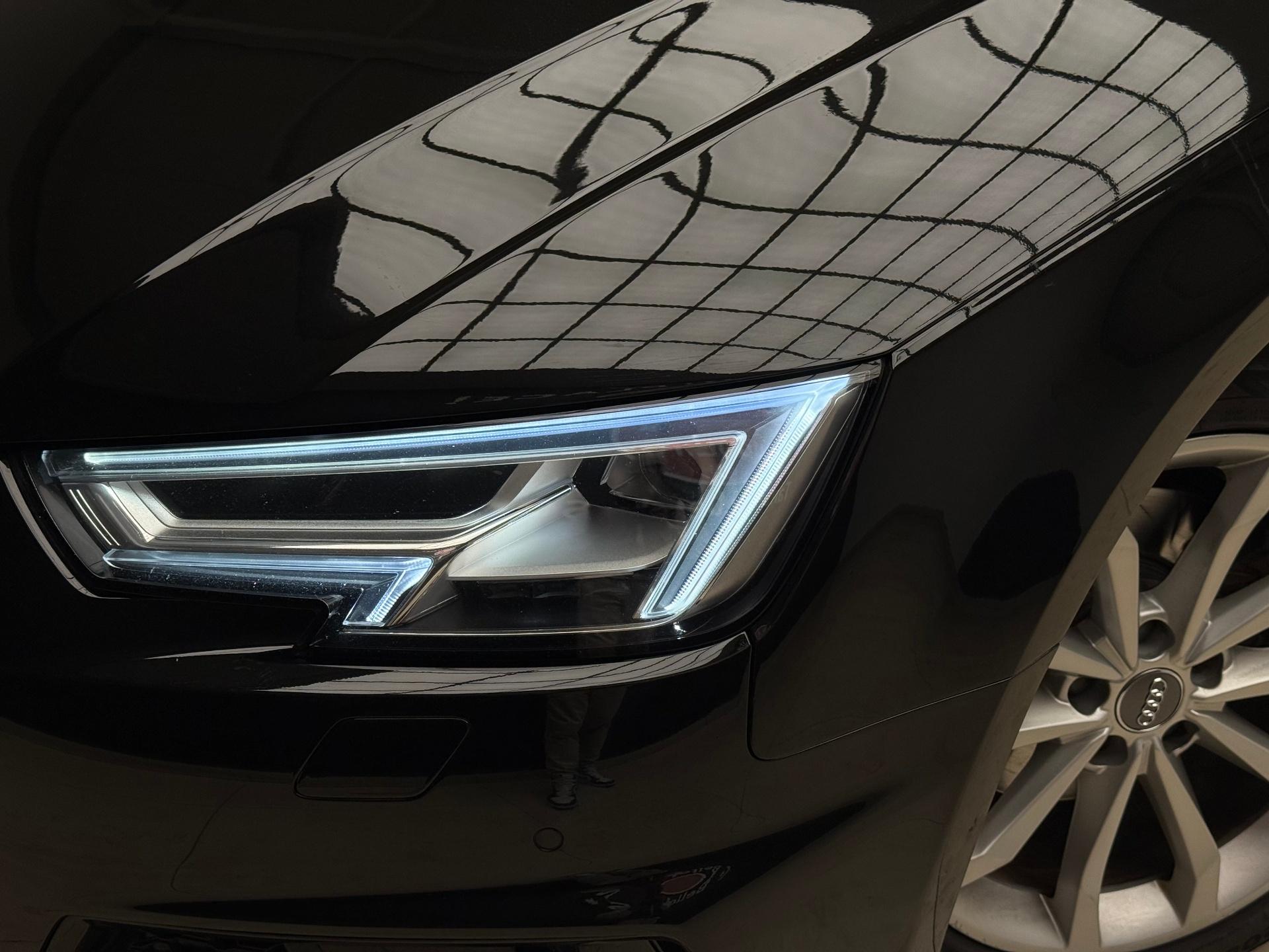 Audi-A4