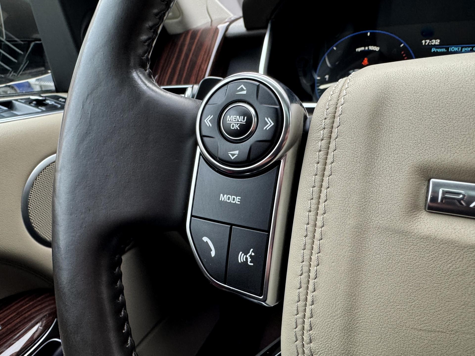 Land Rover-Range Rover Vogue