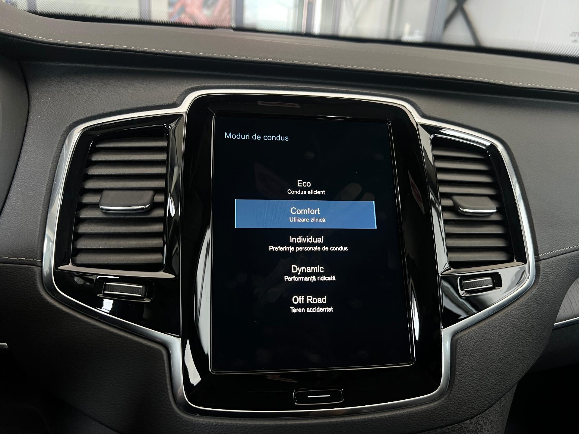 Volvo-XC 90