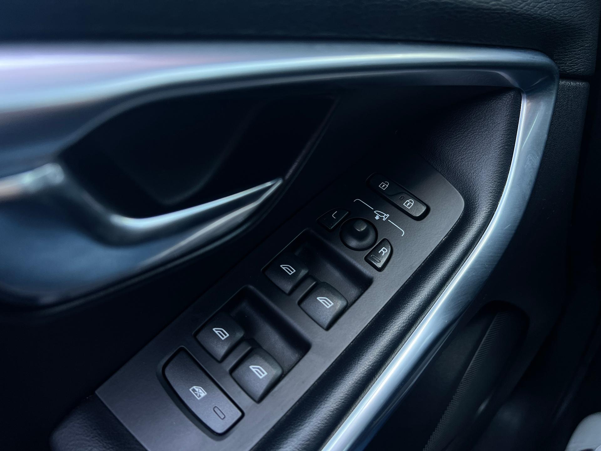 Volvo-V40