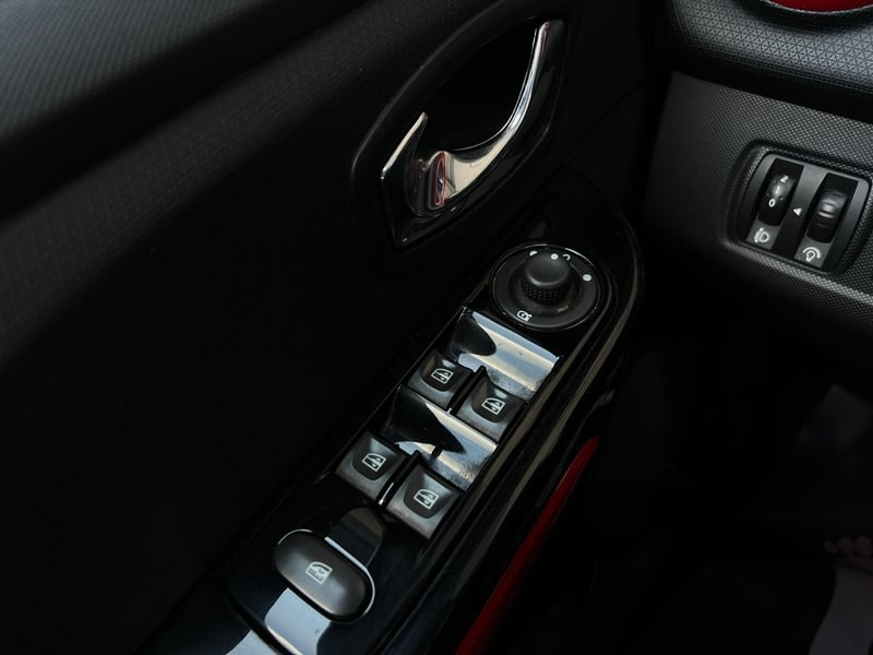 Car Thumb