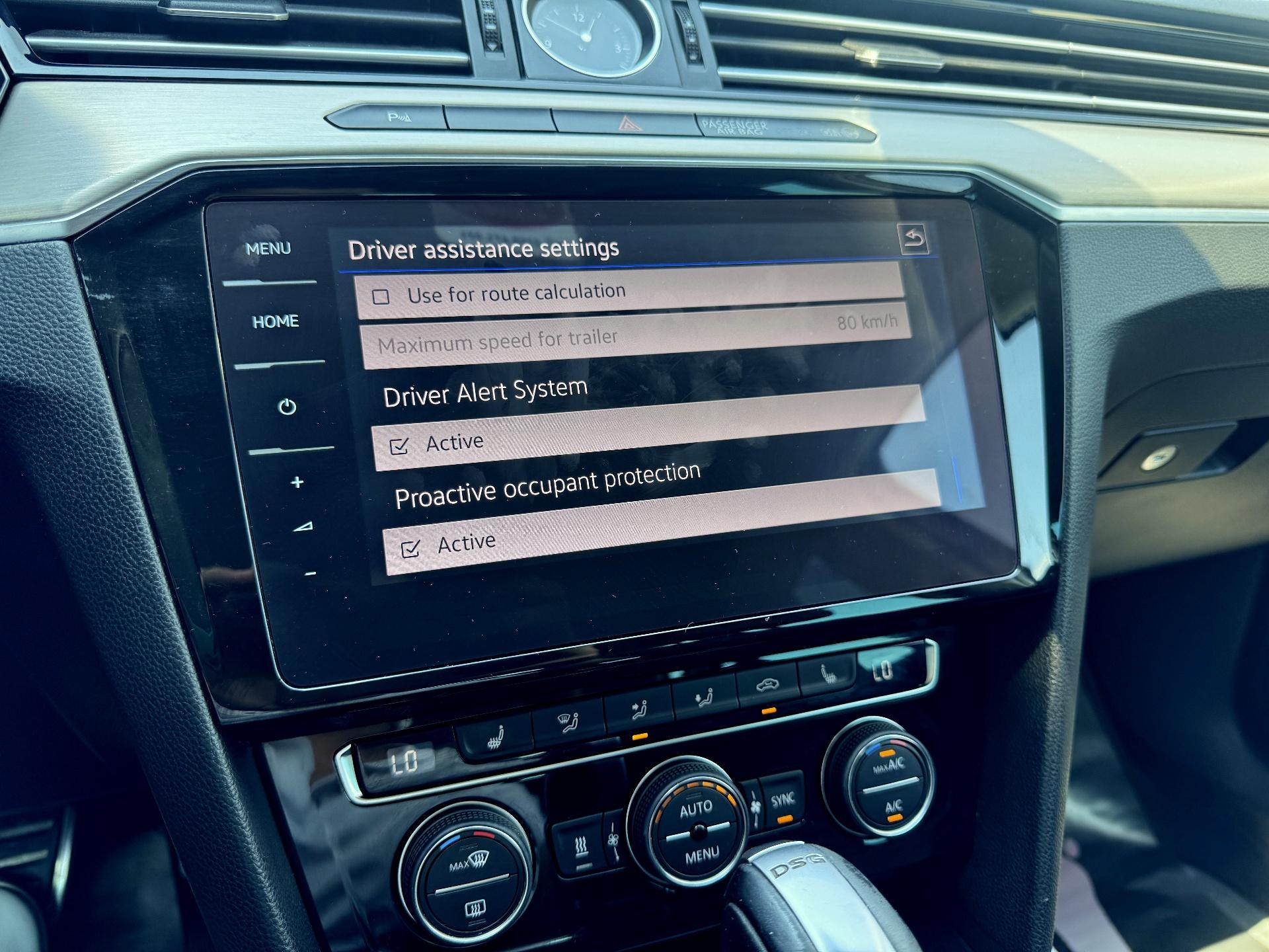 Volkswagen-Passat Alltrack