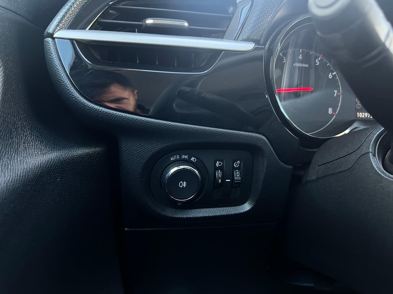 Car Thumb