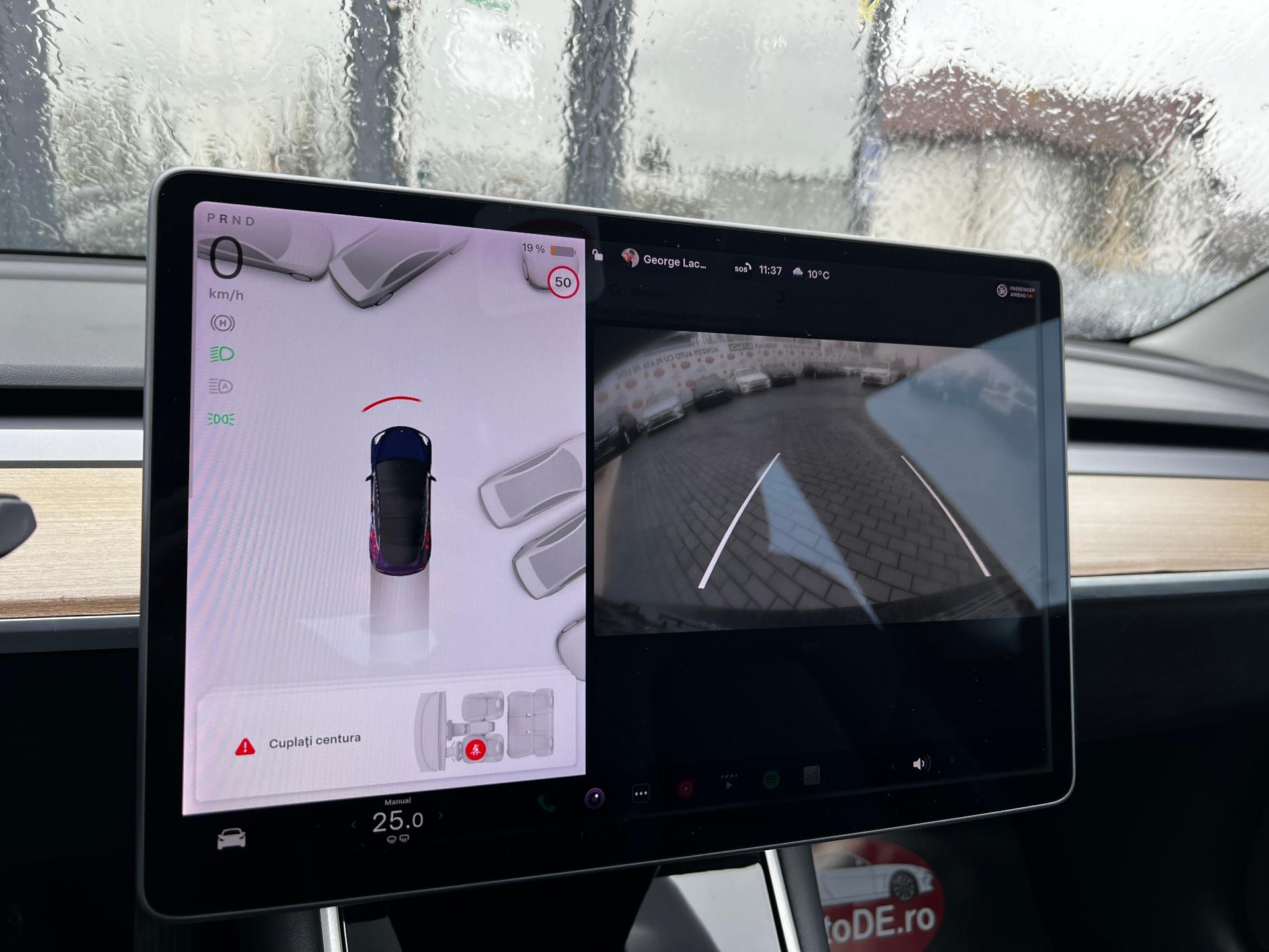 Tesla-Model 3