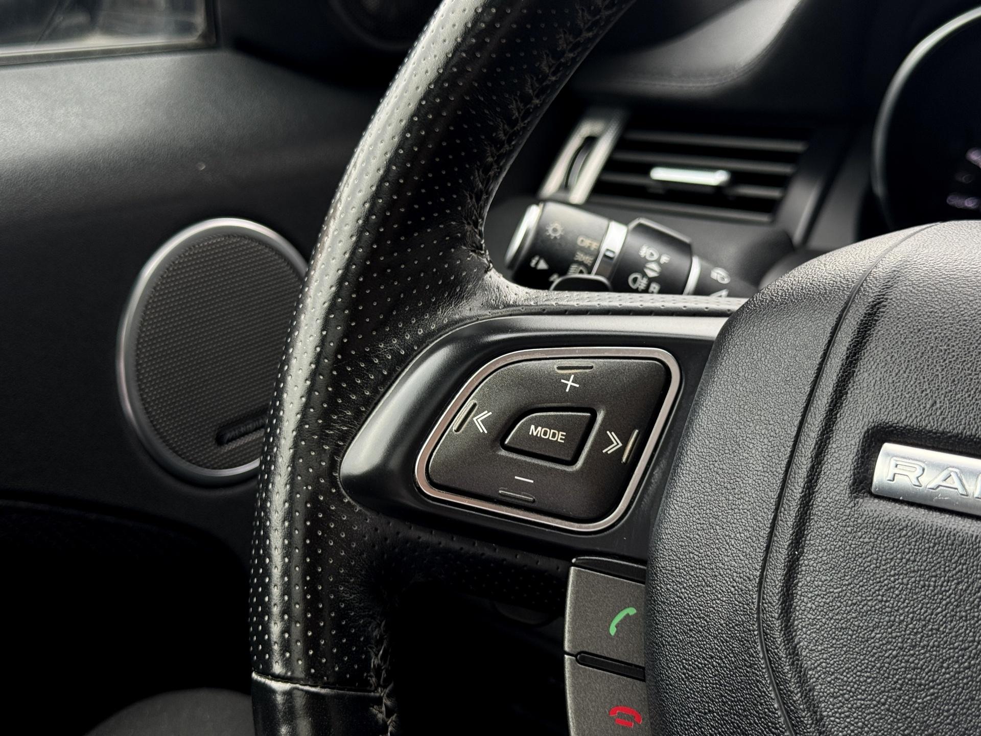 Land Rover-Range Rover Evoque