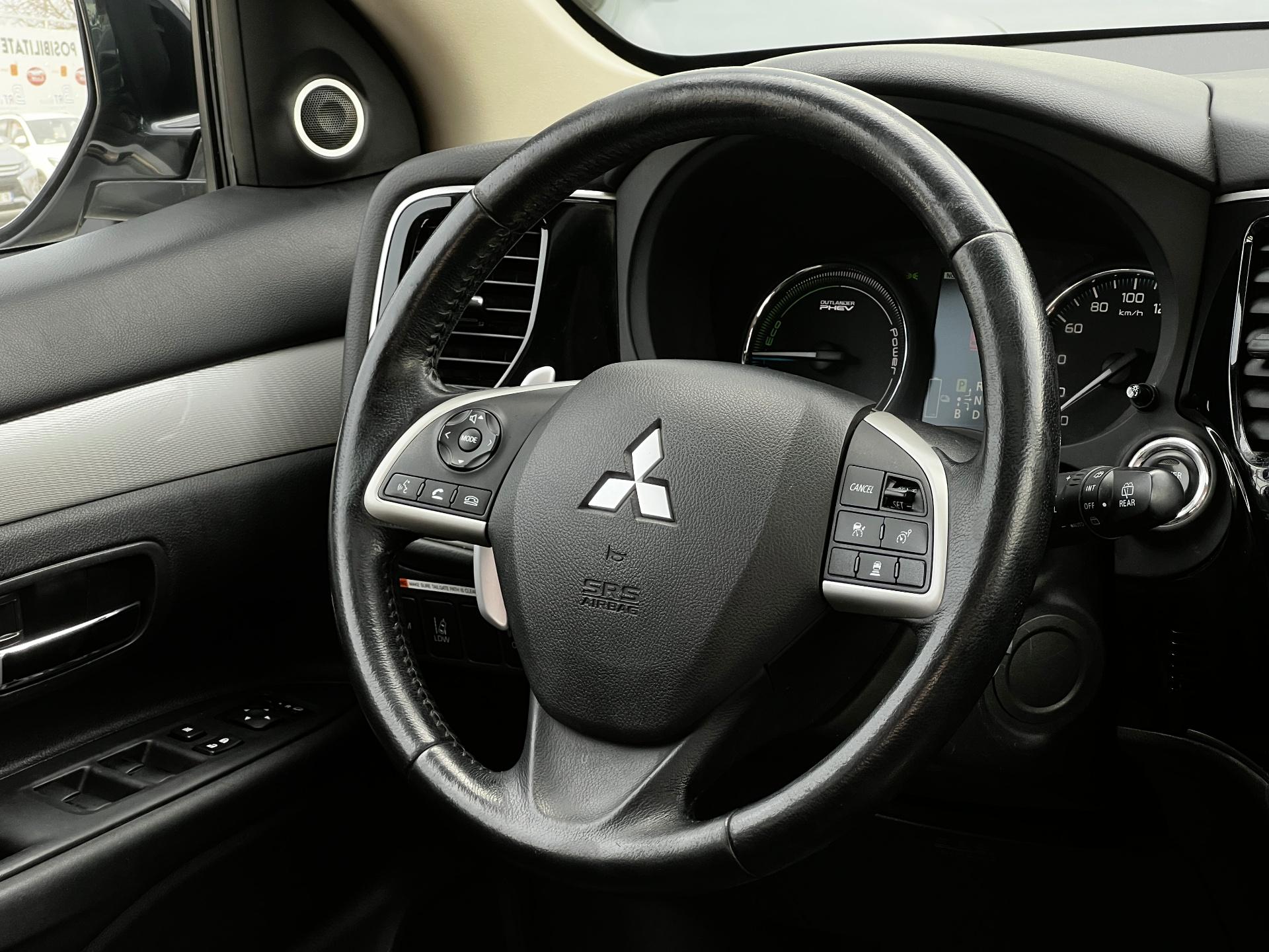 Mitsubishi-Outlander