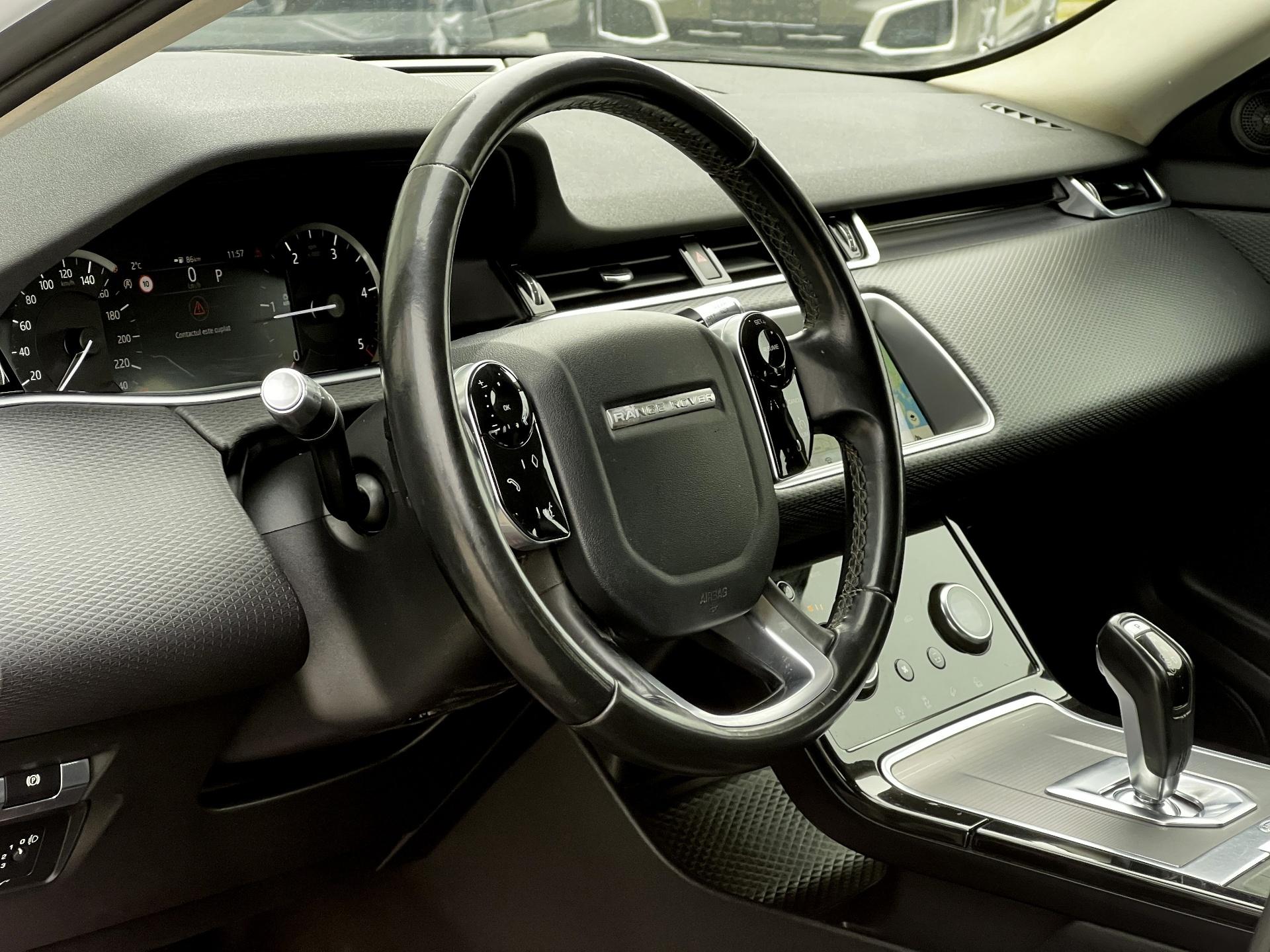 Land Rover-Range Rover Evoque