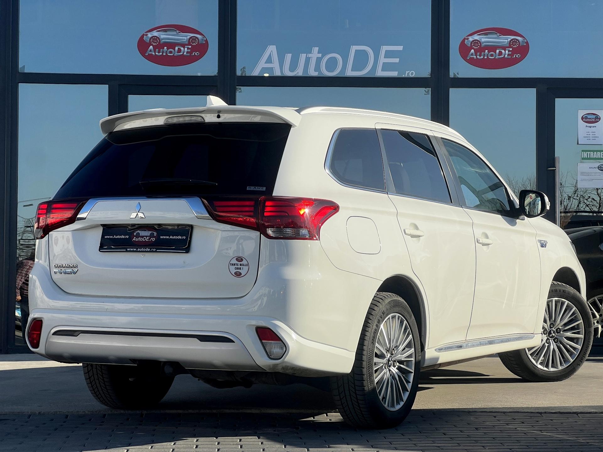 Mitsubishi-Outlander