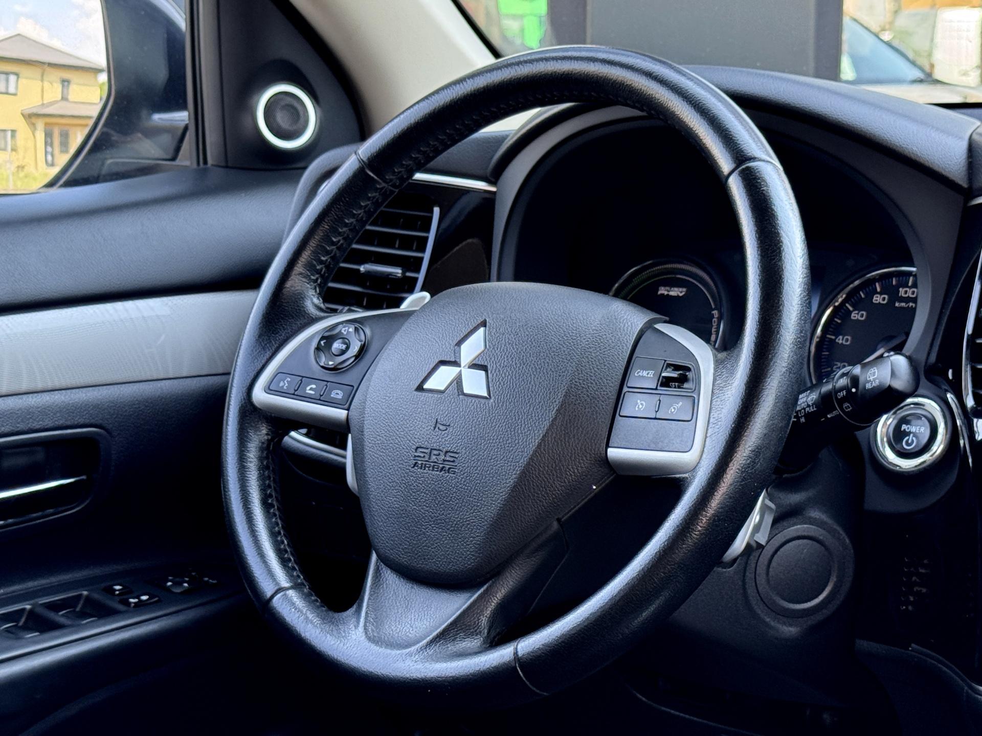 Mitsubishi-Outlander
