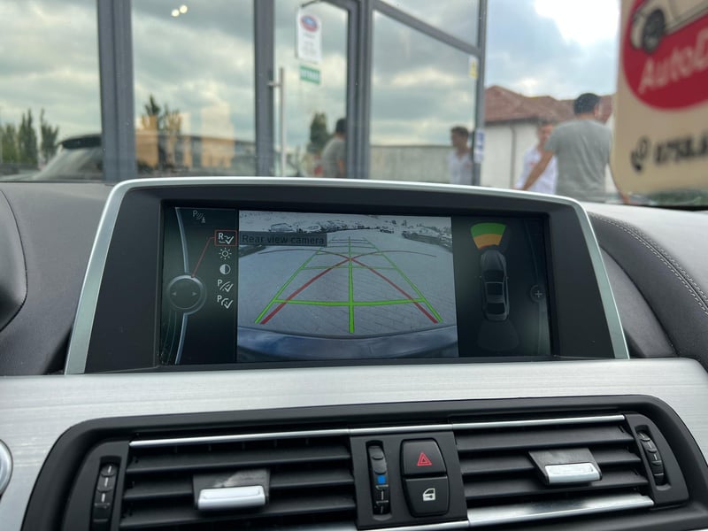 Car Thumb