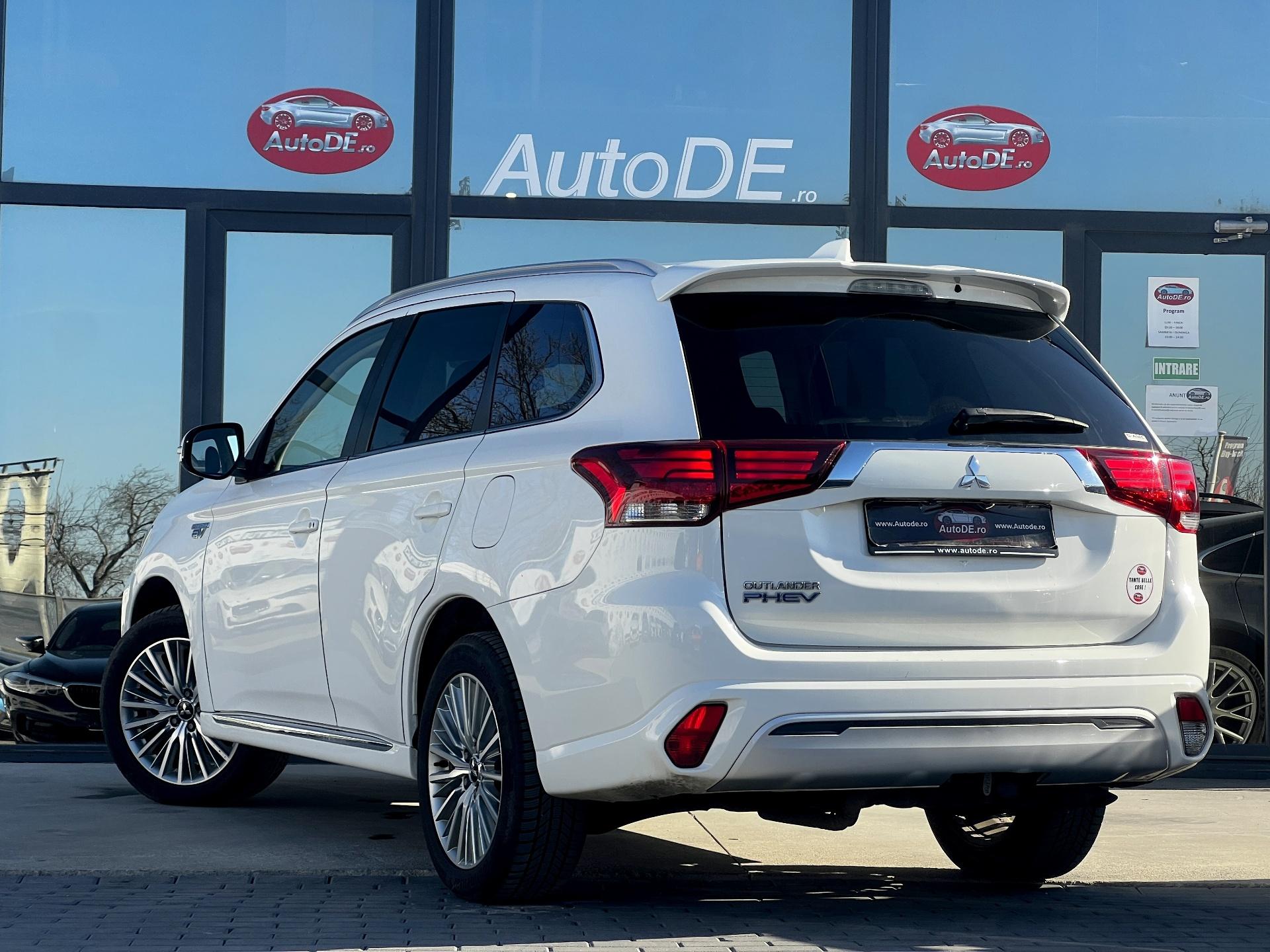 Mitsubishi-Outlander