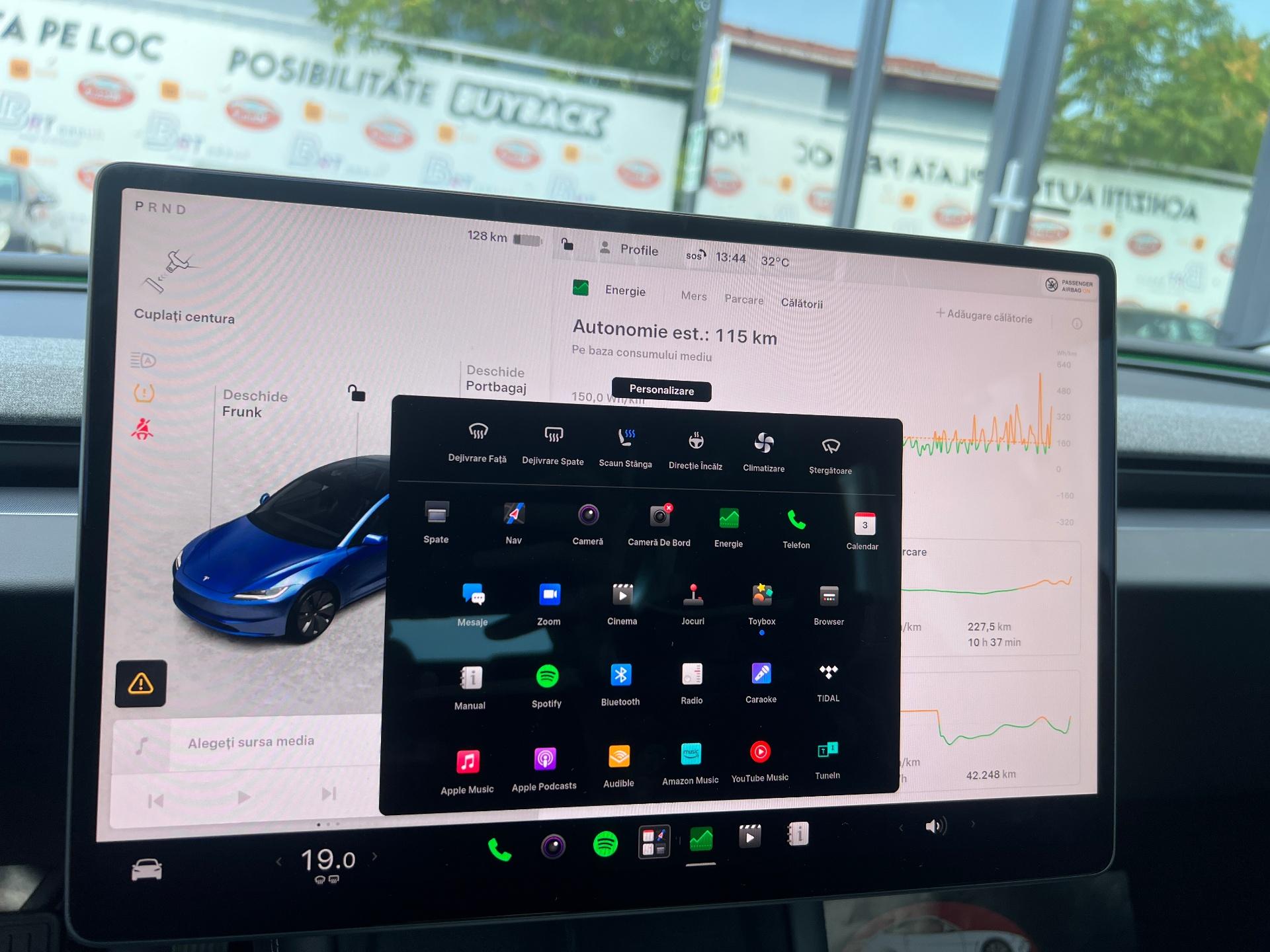 Tesla-Model 3