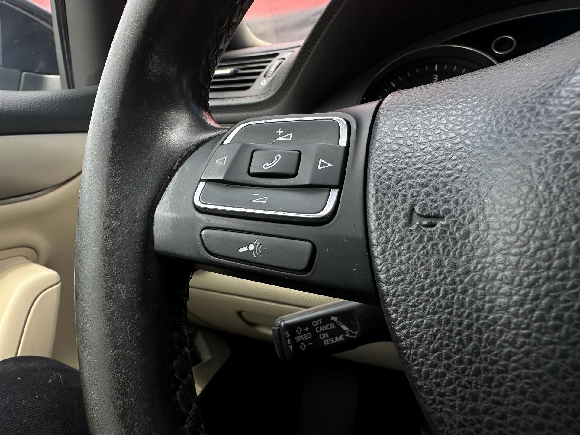 Volkswagen-Passat CC