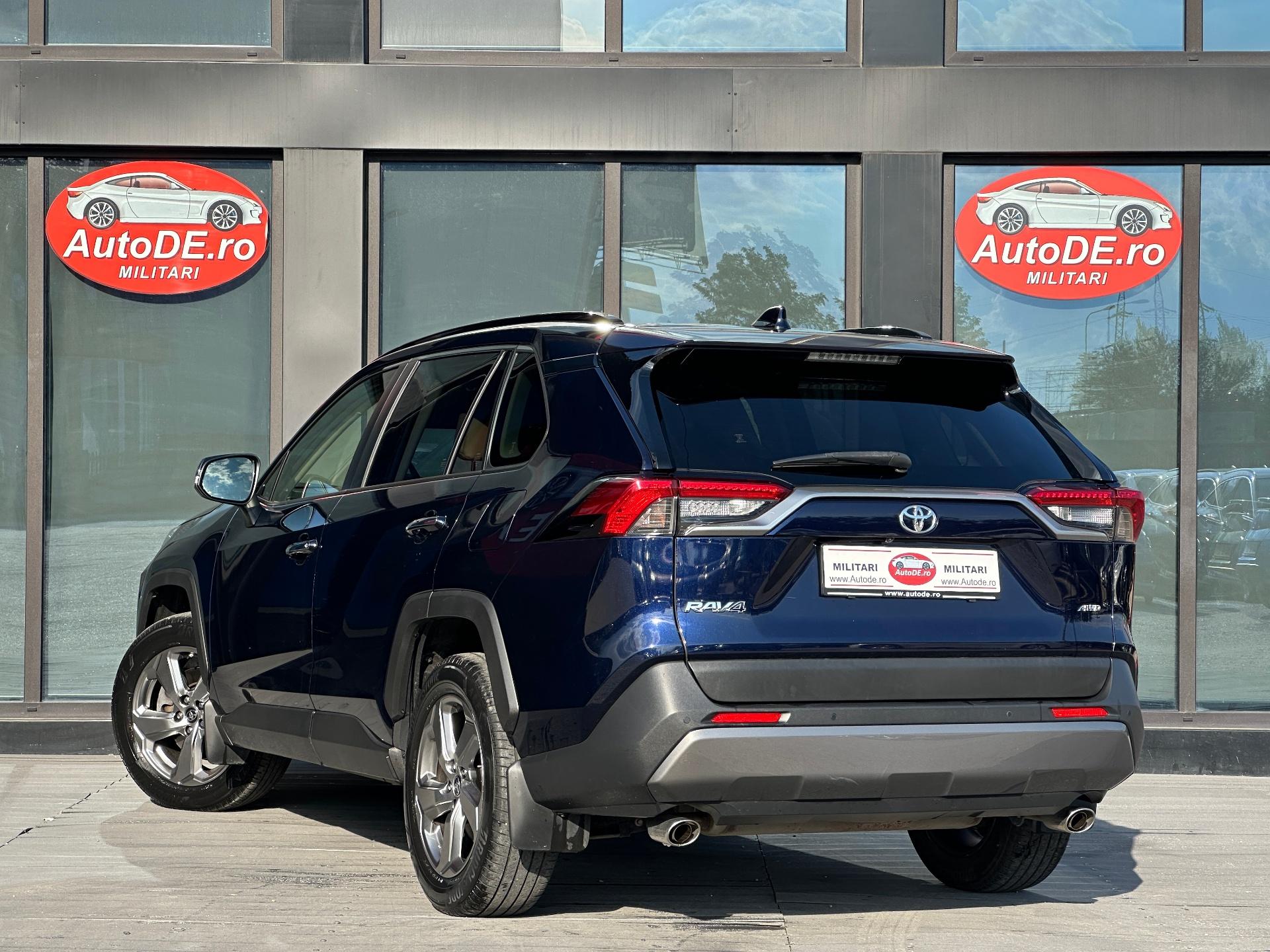 Toyota-RAV 4