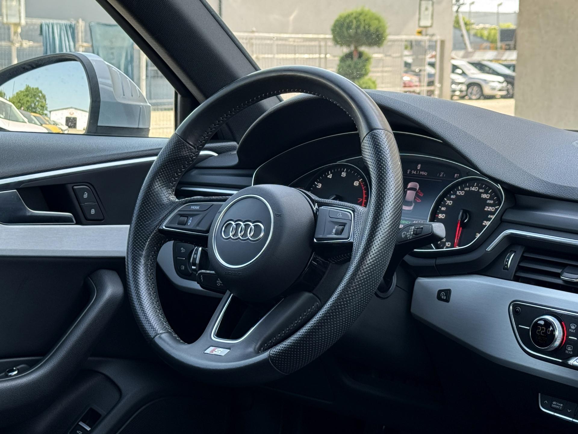Audi-A4