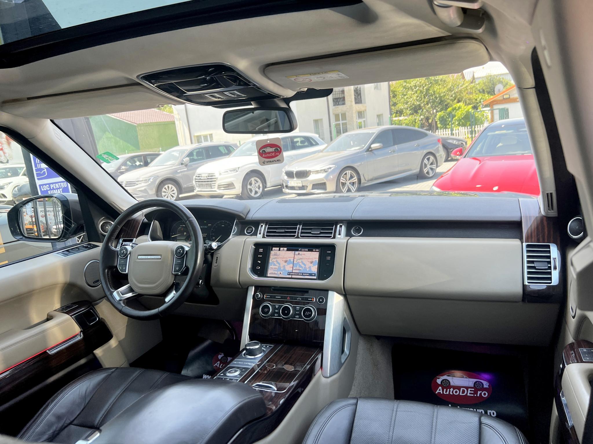 Land Rover-Range Rover Vogue