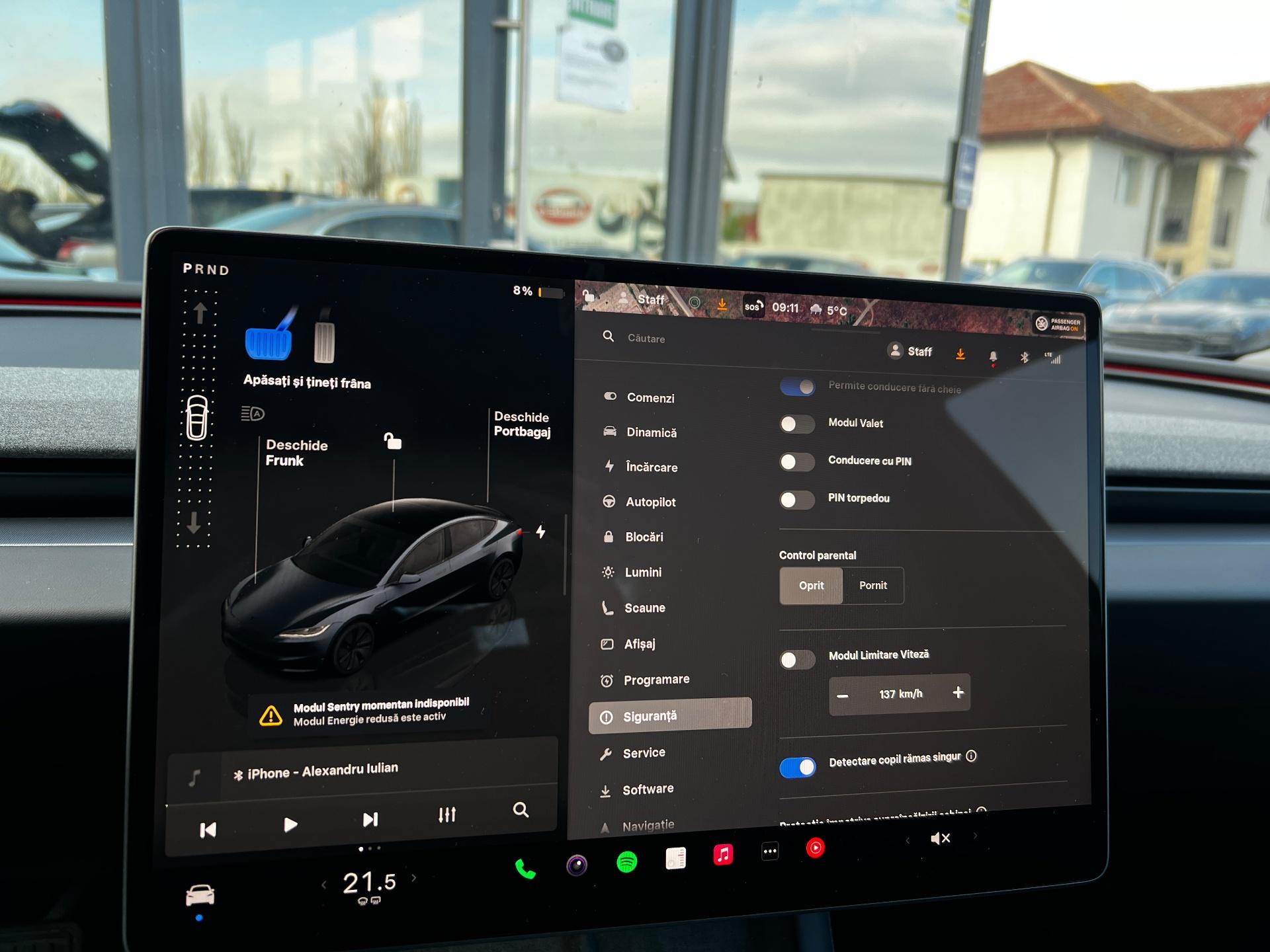 Tesla-Model 3