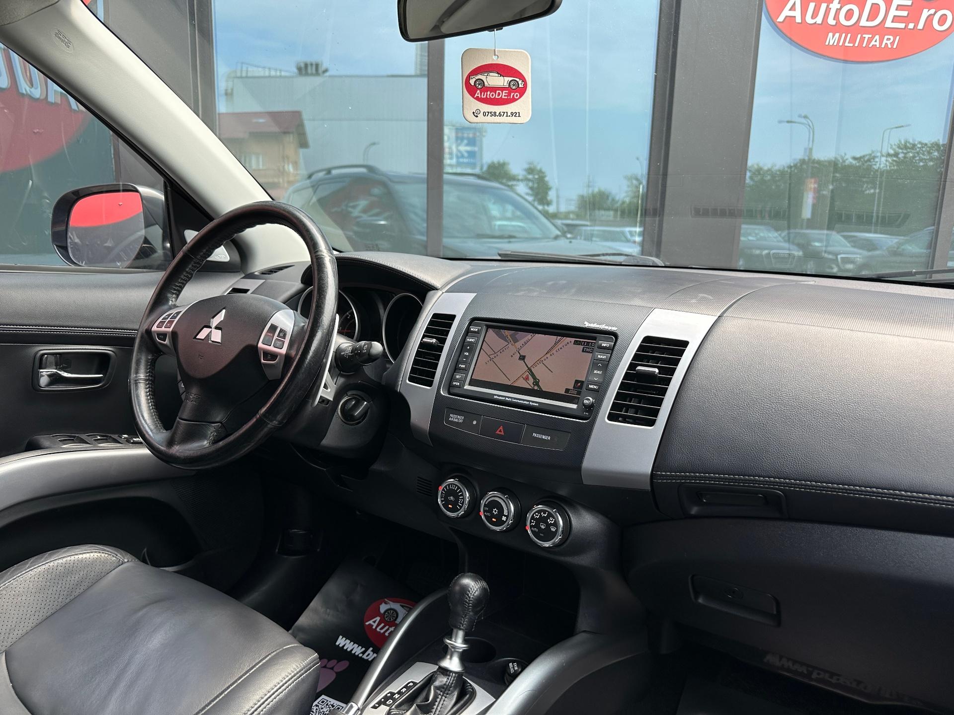 Mitsubishi-Outlander