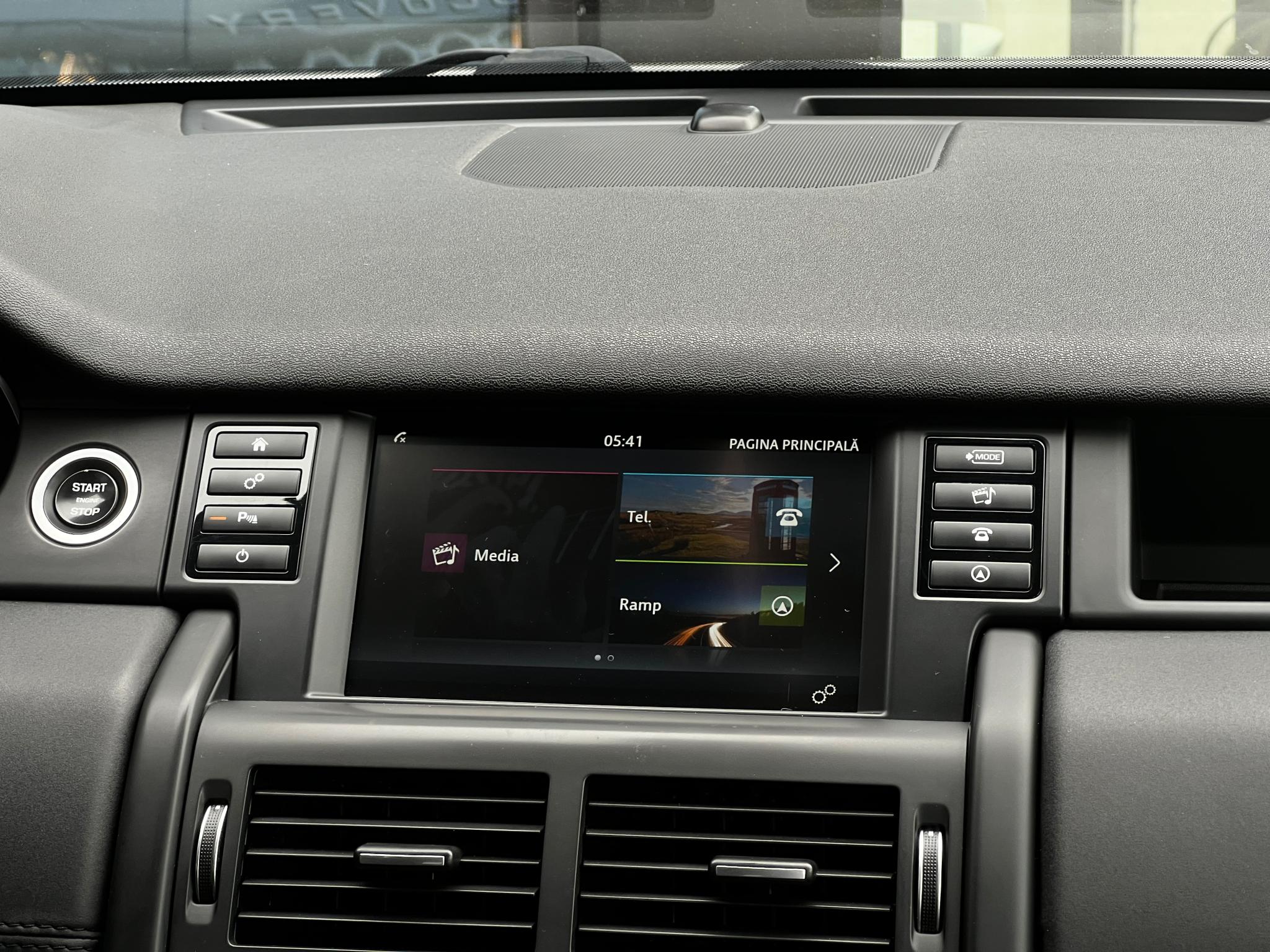 Land Rover-Discovery Sport