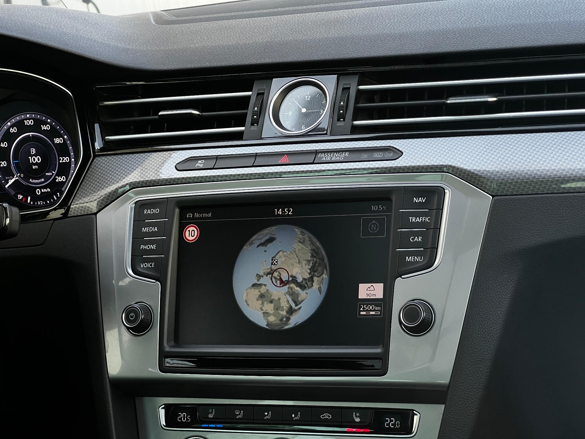 Volkswagen-Passat Alltrack