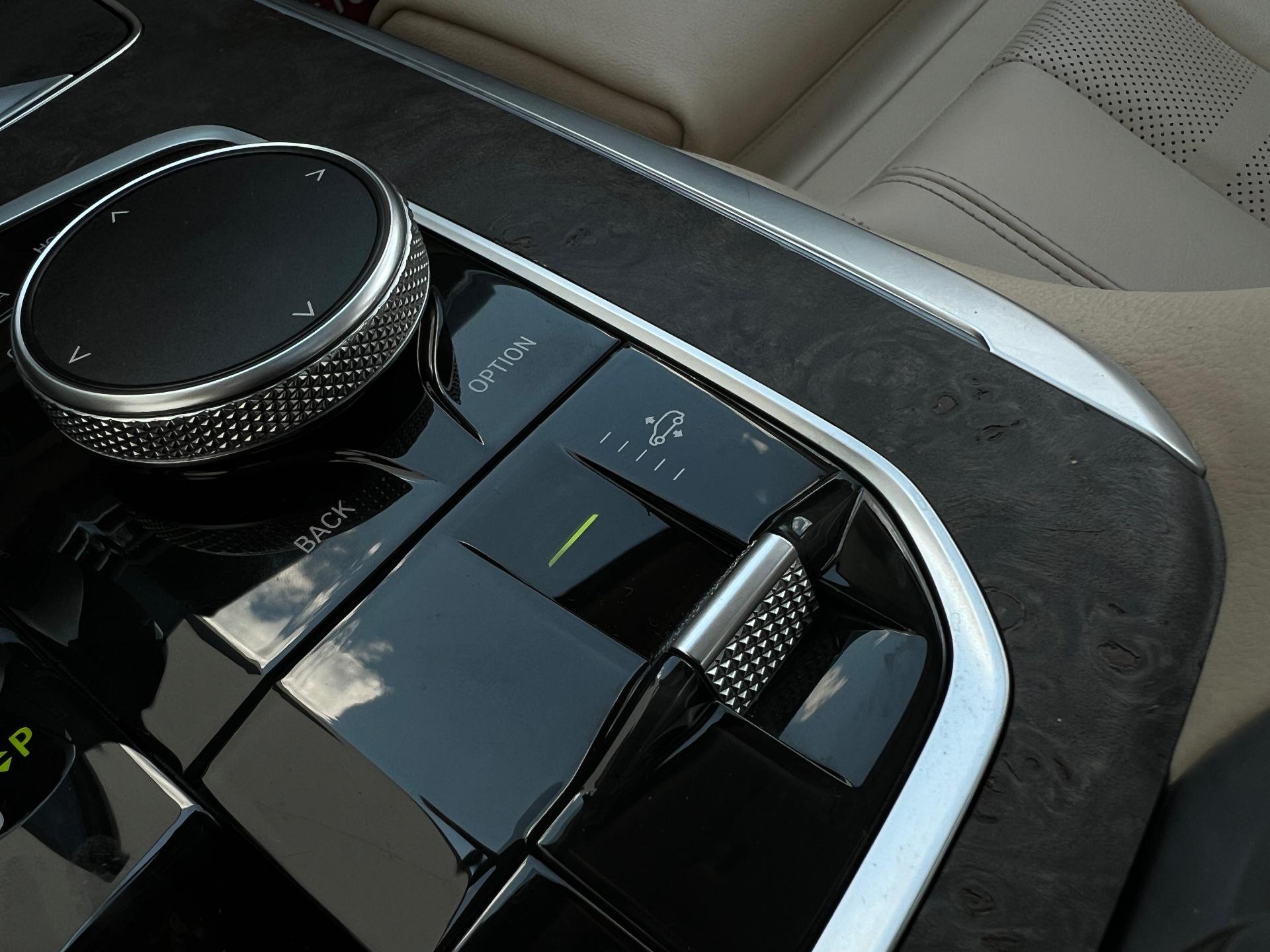 BMW-X7
