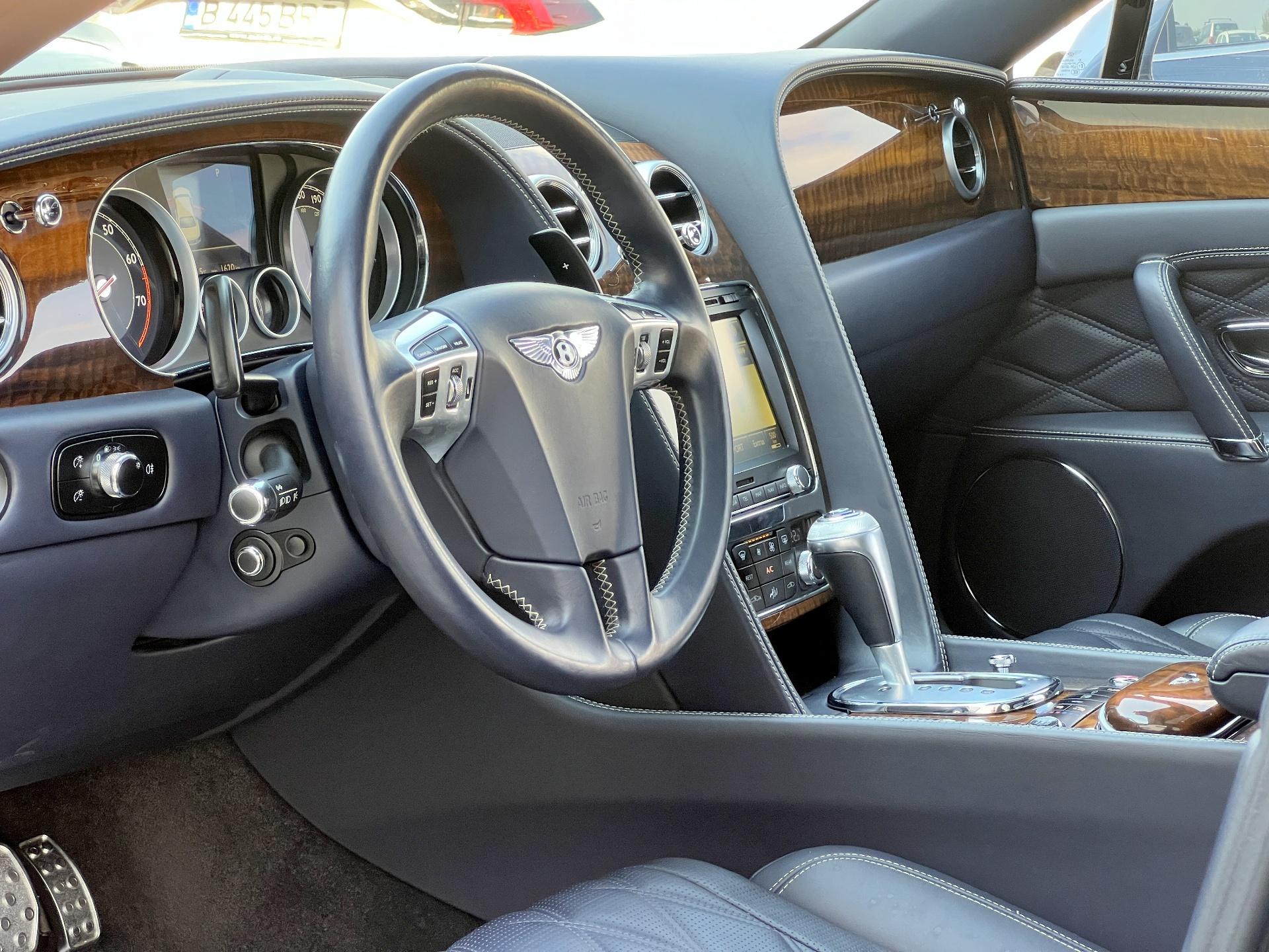 Bentley-Flying Spur