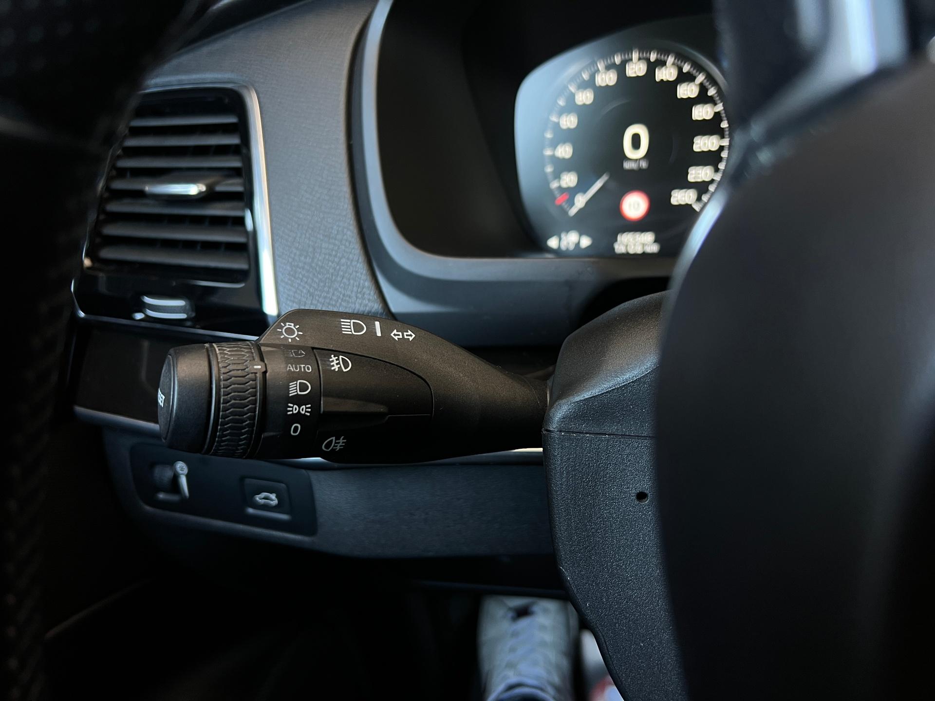 Volvo-XC 90