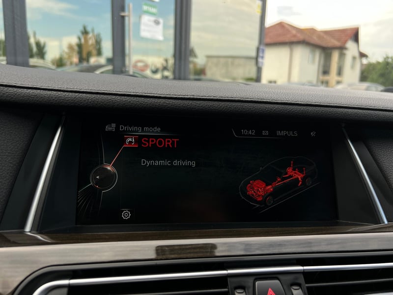 Car Thumb