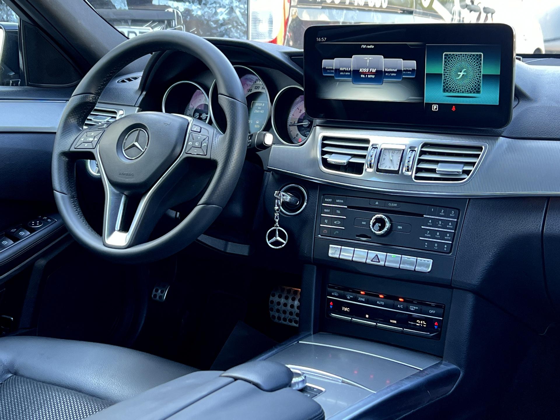 Mercedes-Benz-E