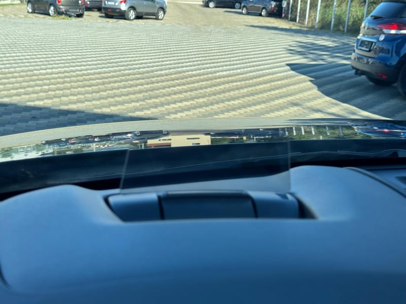 Car Thumb